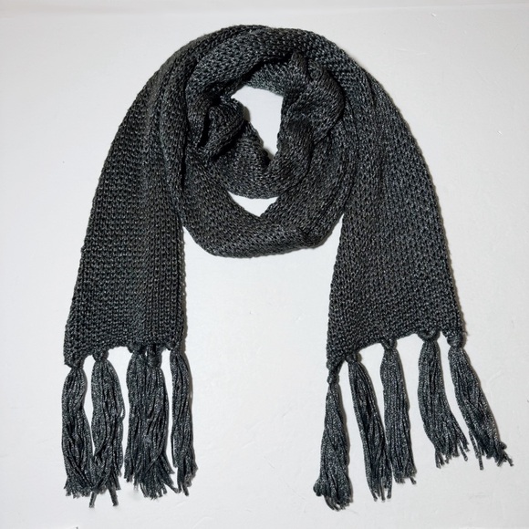 Gap Knit Scarf - Picture 1 of 5